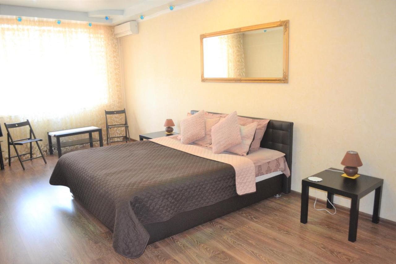 Luxcityapart On Olievskaya Kiev Ngoại thất bức ảnh