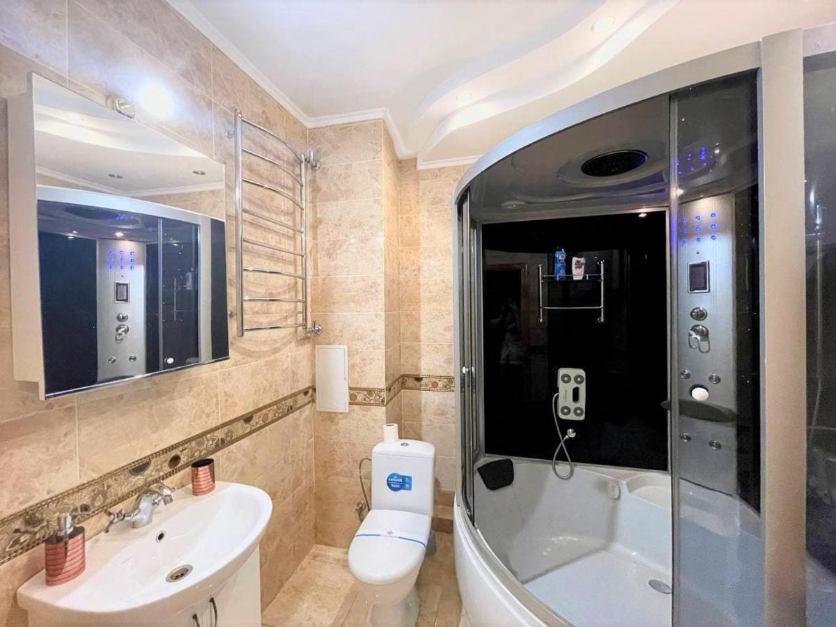 Luxcityapart On Olievskaya Kiev Ngoại thất bức ảnh
