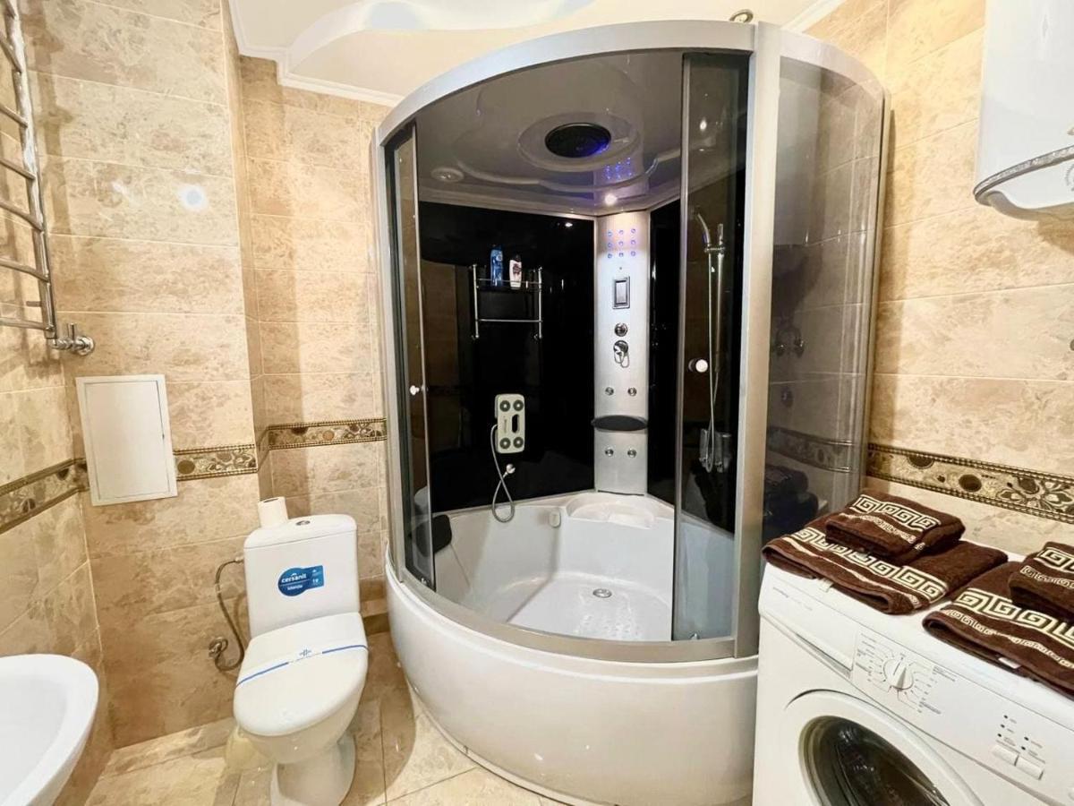 Luxcityapart On Olievskaya Kiev Ngoại thất bức ảnh