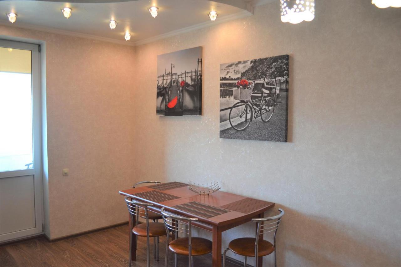 Luxcityapart On Olievskaya Kiev Ngoại thất bức ảnh